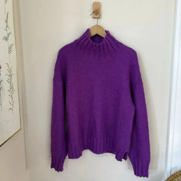 Baum Und Pferdgarten Women's Purple Mohair Blend Mockneck Ribbed Sweater Large - Picture 1 of 7